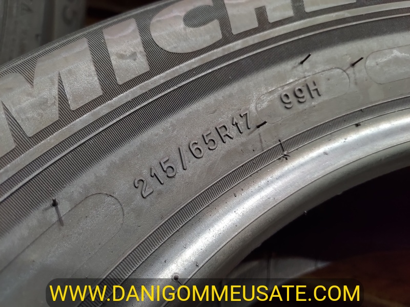 2 Gomme usate 215 65 17 Pneumatici Invernali MICHELIN 2 Gomme usate 215 65 17 Pneumatici Invernali MICHELIN