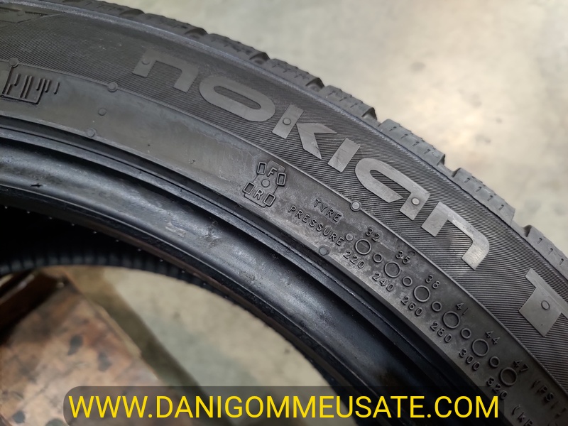 2 Gomme usate 225 45 19 Pneumatici Invernali NOKIAN 2 Gomme usate 225 45 19 Pneumatici Invernali NOKIAN