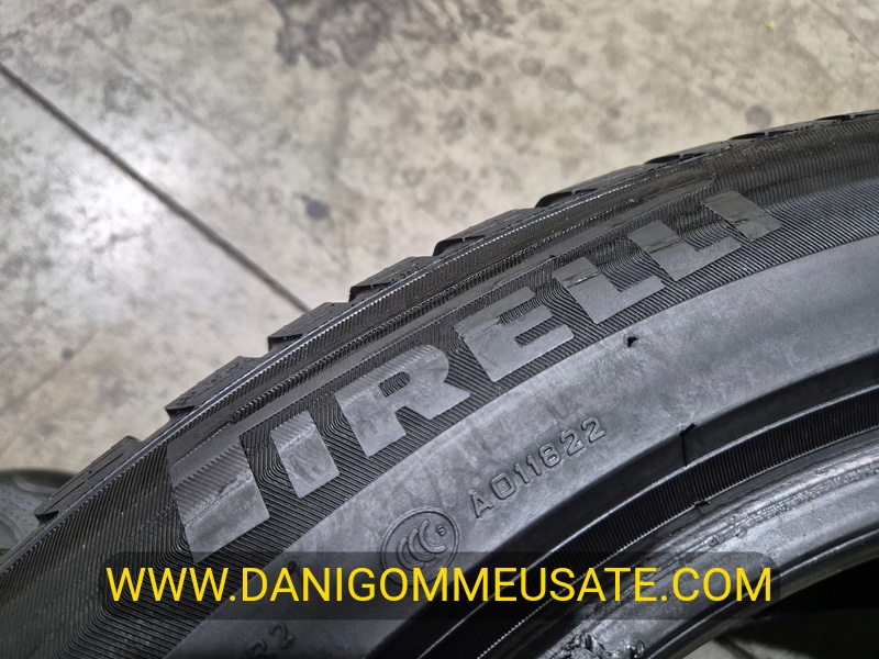 4 Gomme usate 245 50 19 RUN FLAT Pneumatici Invernali PIRELLI 4 Gomme usate 245 50 19 RUN FLAT Pneumatici Invernali PIRELLI