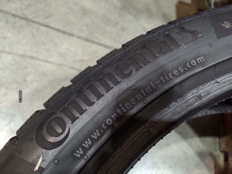 4 Gomme usate 215 45 20 Pneumatici Invernali CONTINENTAL 4 Gomme usate 215 45 20 Pneumatici Invernali CONTINENTAL