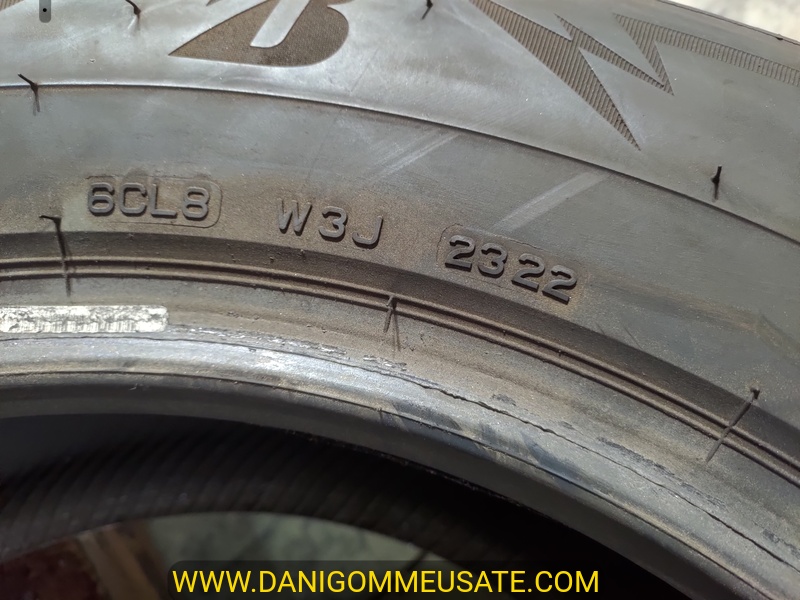 4 Gomme usate 235 65 17 Pneumatici Invernali BRIDGESTONE 4 Gomme usate 235 65 17 Pneumatici Invernali BRIDGESTONE