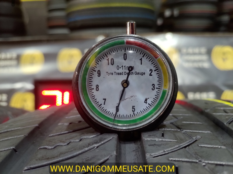 2 Gomme usate 275 45 21 Pneumatici 4 Stagioni PIRELLI 2 Gomme usate 275 45 21 Pneumatici 4 Stagioni PIRELLI