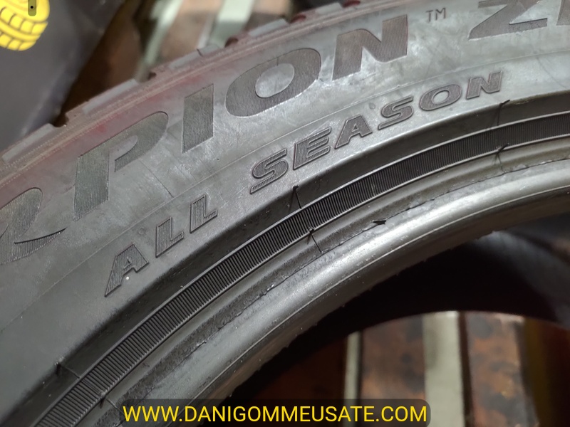 2 Gomme usate 275 45 21 Pneumatici 4 Stagioni PIRELLI 2 Gomme usate 275 45 21 Pneumatici 4 Stagioni PIRELLI