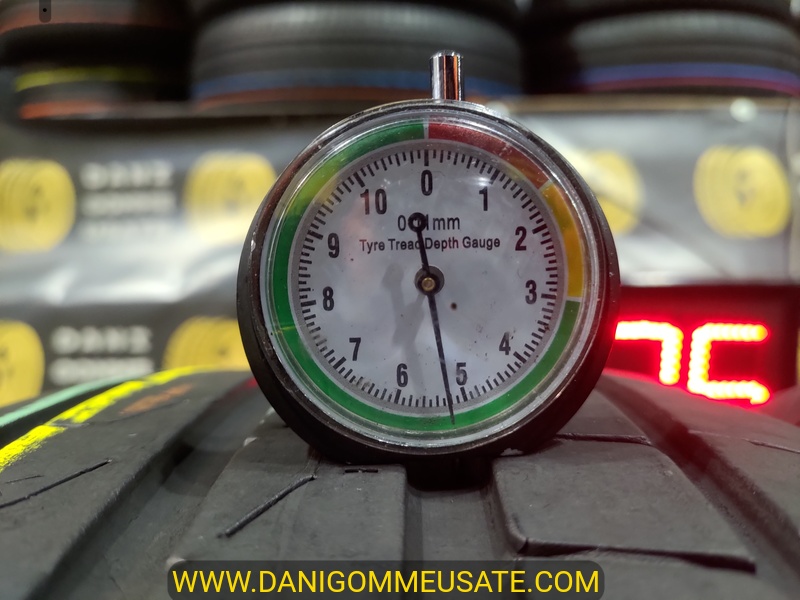 2 Gomme usate 235 55 19 RUN FLAT Pneumatici Estivi PIRELLI 2 Gomme usate 235 55 19 RUN FLAT Pneumatici Estivi PIRELLI