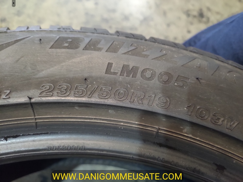 4 Gomme usate 235 50 19 Pneumatici Invernali BRIDGESTONE 4 Gomme usate 235 50 19 Pneumatici Invernali BRIDGESTONE