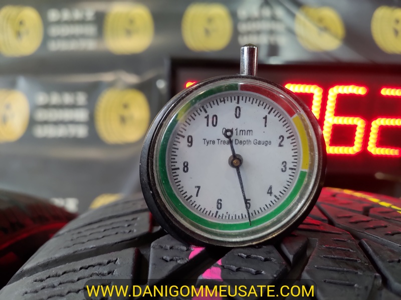 4 Gomme nuove 215 55 17 Pneumatici Invernali PIRELLI 4 Gomme nuove 215 55 17 Pneumatici Invernali PIRELLI