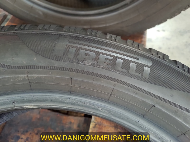 4 Gomme nuove 215 55 17 Pneumatici Invernali PIRELLI 4 Gomme nuove 215 55 17 Pneumatici Invernali PIRELLI