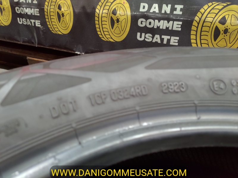 4 Gomme nuove 215 55 17 Pneumatici Estivi CONTINENTAL 4 Gomme nuove 215 55 17 Pneumatici Estivi CONTINENTAL