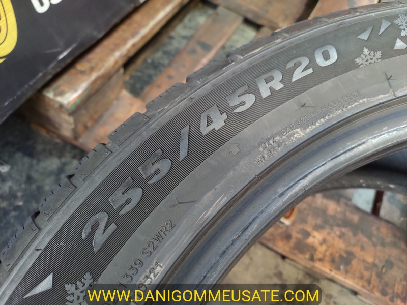 4 Gomme usate 255 45 20 Pneumatici Invernali TRACMAX 4 Gomme usate 255 45 20 Pneumatici Invernali TRACMAX
