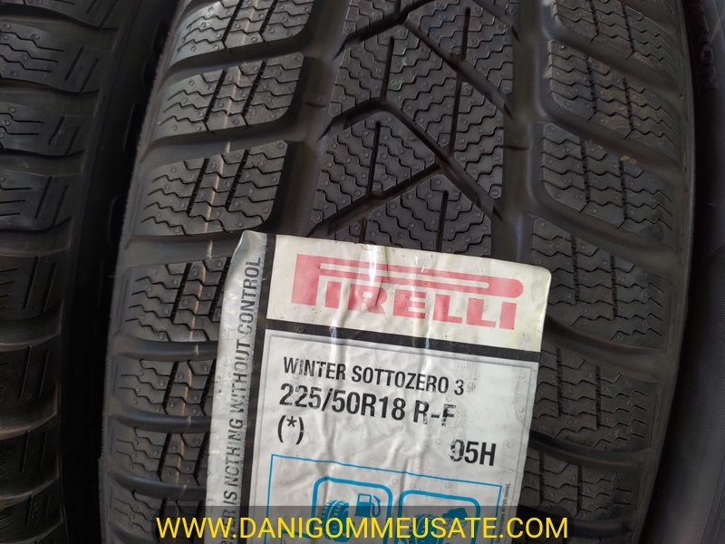 4 Gomme nuove 225 50 18 RUN FLAT Pneumatici Invernali PIRELLI 4 Gomme nuove 225 50 18 RUN FLAT Pneumatici Invernali PIRELLI