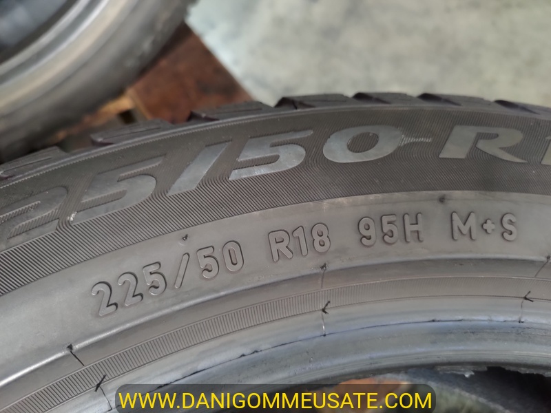 4 Gomme usate 225 50 18 Pneumatici Invernali PIRELLI 4 Gomme usate 225 50 18 Pneumatici Invernali PIRELLI