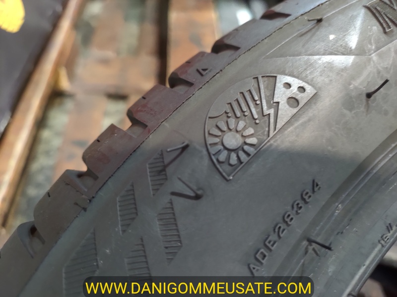 4 Gomme usate 165 60 15 Pneumatici 4 Stagioni FIRESTONE 4 Gomme usate 165 60 15 Pneumatici 4 Stagioni FIRESTONE