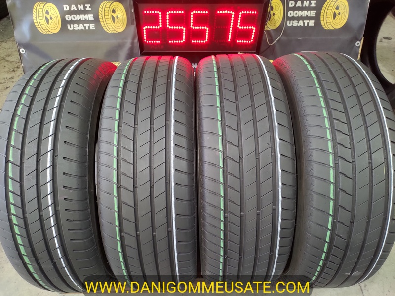 4 Gomme usate 225 60 18 Pneumatici Estivi BRIDGESTONE 4 Gomme usate 225 60 18 Pneumatici Estivi BRIDGESTONE
