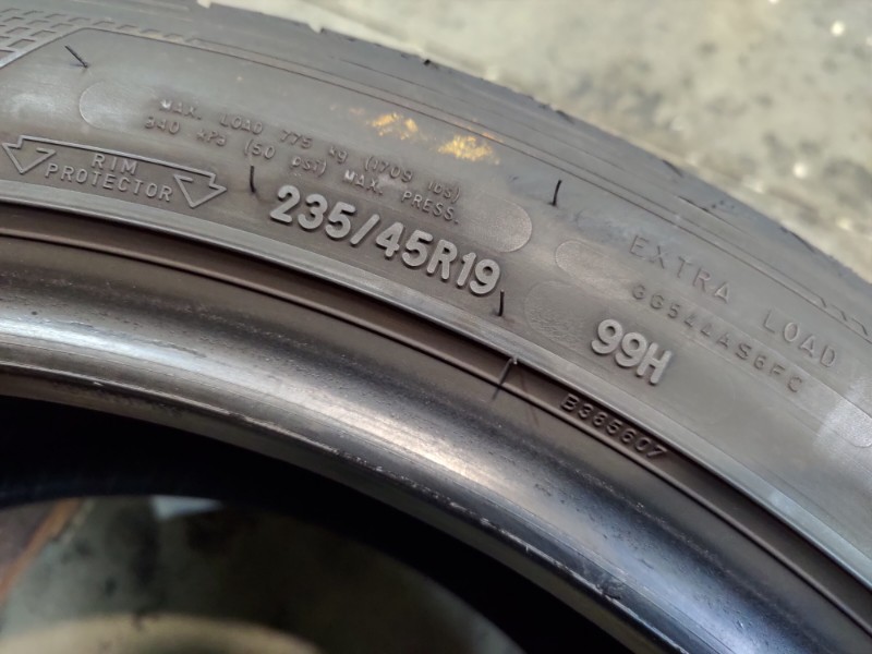 4 Gomme usate 235 45 19 Pneumatici Estivi GOODYEAR 4 Gomme usate 235 45 19 Pneumatici Estivi GOODYEAR