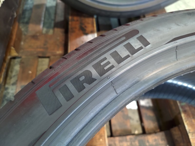 2 Gomme usate 325 30 23 Pneumatici Estivi PIRELLI 2 Gomme usate 325 30 23 Pneumatici Estivi PIRELLI