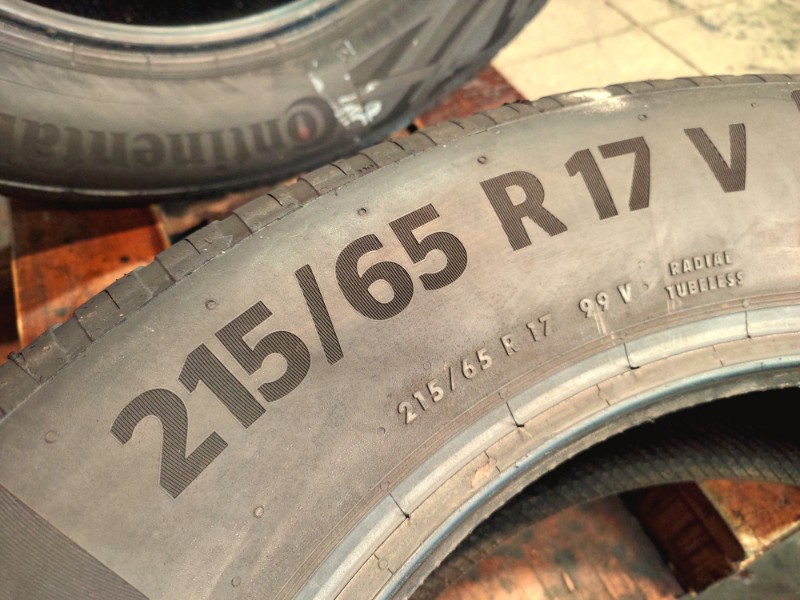4 Gomme usate 215 65 17 Pneumatici Estivi CONTINENTAL 4 Gomme usate 215 65 17 Pneumatici Estivi CONTINENTAL
