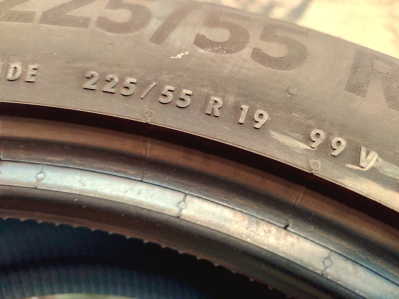 2 Gomme usate 225 55 19 Pneumatici Estivi CONTINENTAL 2 Gomme usate 225 55 19 Pneumatici Estivi CONTINENTAL