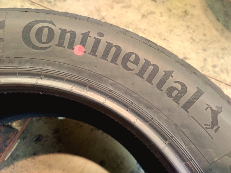 4 Gomme nuove 225 60 18 Pneumatici Estivi CONTINENTAL 4 Gomme nuove 225 60 18 Pneumatici Estivi CONTINENTAL