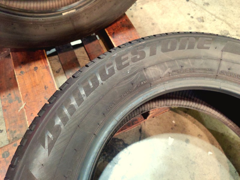 4 Gomme usate 235 60 18 Pneumatici Estivi BRIDGESTONE 4 Gomme usate 235 60 18 Pneumatici Estivi BRIDGESTONE