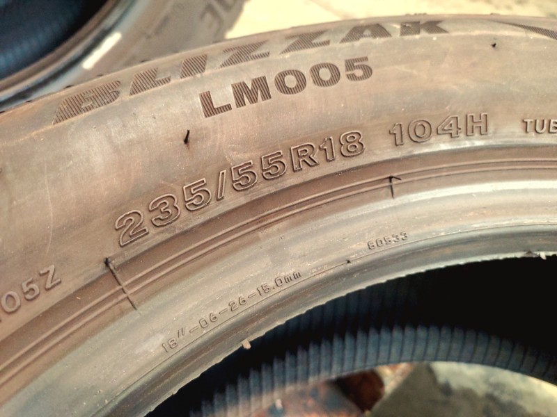 4 Gomme usate 235 55 18 Pneumatici Invernali BRIDGESTONE 4 Gomme usate 235 55 18 Pneumatici Invernali BRIDGESTONE