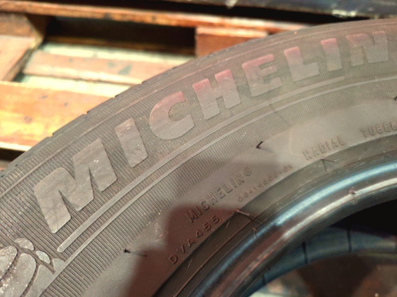 4 Gomme usate 215 65 17 Pneumatici Estivi MICHELIN 4 Gomme usate 215 65 17 Pneumatici Estivi MICHELIN