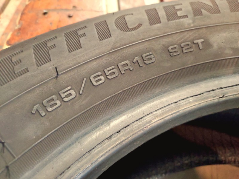 4 Gomme usate 185 65 15 Pneumatici Estivi GOODYEAR 4 Gomme usate 185 65 15 Pneumatici Estivi GOODYEAR