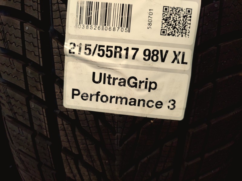 4 Gomme nuove 215 55 17 Pneumatici Invernali GOODYEAR 4 Gomme nuove 215 55 17 Pneumatici Invernali GOODYEAR