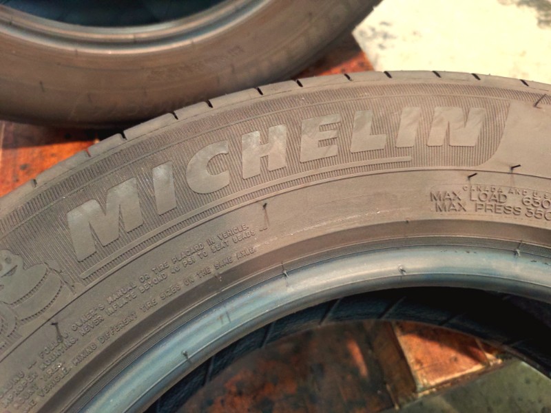 4 Gomme usate 205 60 16 Pneumatici Estivi MICHELIN 4 Gomme usate 205 60 16 Pneumatici Estivi MICHELIN