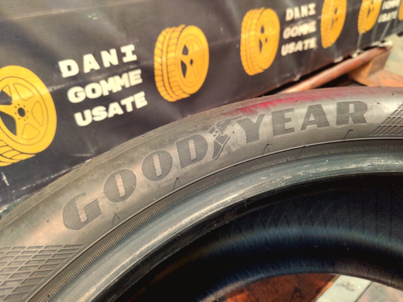 2 Gomme usate 245 40 19 Pneumatici Estivi GOODYEAR 2 Gomme usate 245 40 19 Pneumatici Estivi GOODYEAR
