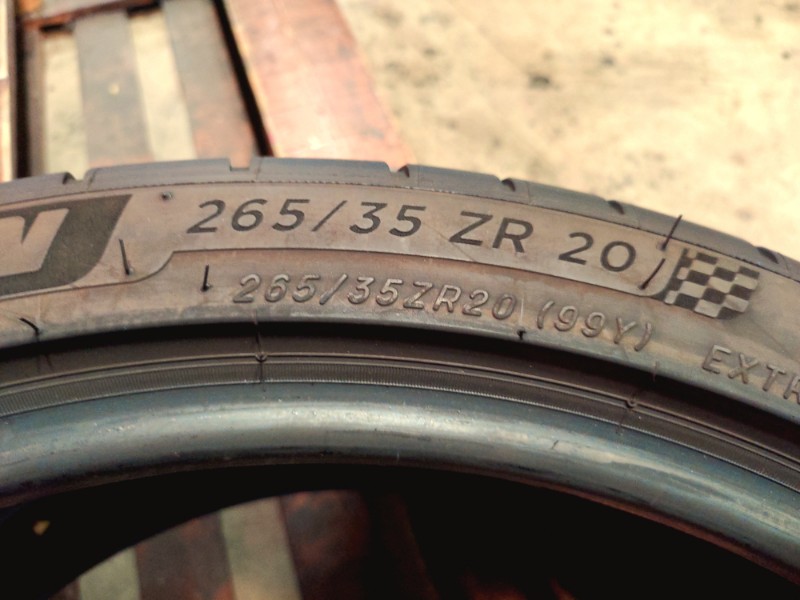2 Gomme usate 265 35 20 Pneumatici Estivi MICHELIN 2 Gomme usate 265 35 20 Pneumatici Estivi MICHELIN
