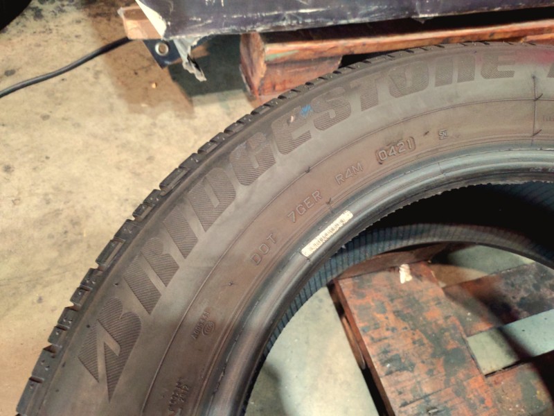 2 Gomme usate 215 60 17 Pneumatici Estivi BRIDGESTONE 2 Gomme usate 215 60 17 Pneumatici Estivi BRIDGESTONE