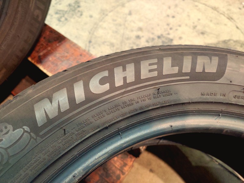 4 Gomme usate 205 55 16 Pneumatici Estivi MICHELIN 4 Gomme usate 205 55 16 Pneumatici Estivi MICHELIN