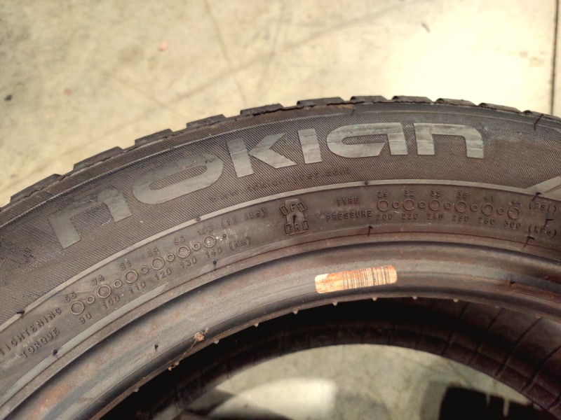 2 Gomme usate 175 65 15 Pneumatici Invernali NOKIAN 2 Gomme usate 175 65 15 Pneumatici Invernali NOKIAN