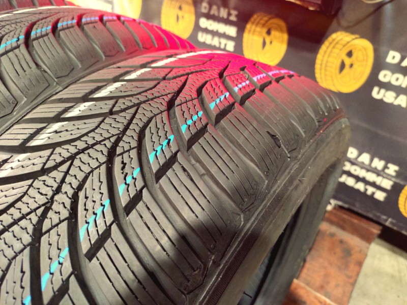 4 Gomme usate 205 60 16 Pneumatici Invernali CEAT 4 Gomme usate 205 60 16 Pneumatici Invernali CEAT