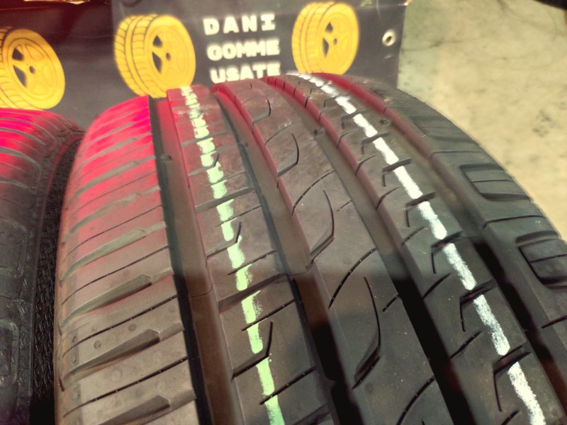 4 Gomme usate 225 50 17 Pneumatici Estivi BARUM 4 Gomme usate 225 50 17 Pneumatici Estivi BARUM