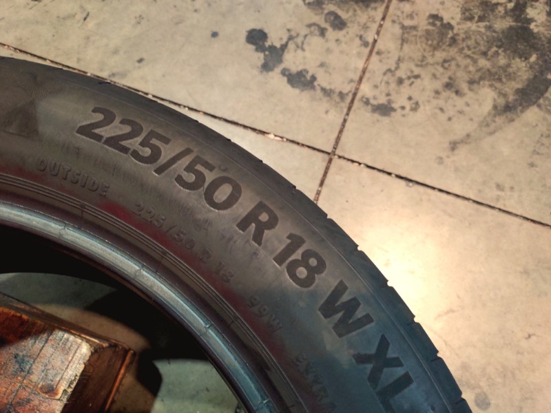 2 Gomme usate 225 50 18 Pneumatici Estivi CONTINENTAL 2 Gomme usate 225 50 18 Pneumatici Estivi CONTINENTAL