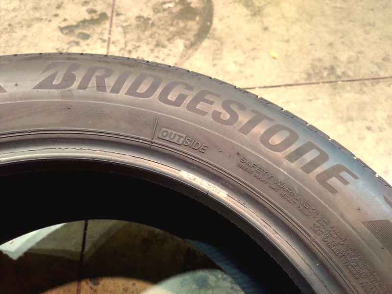 4 Gomme usate 215 60 17 Pneumatici Estivi BRIDGESTONE 4 Gomme usate 215 60 17 Pneumatici Estivi BRIDGESTONE