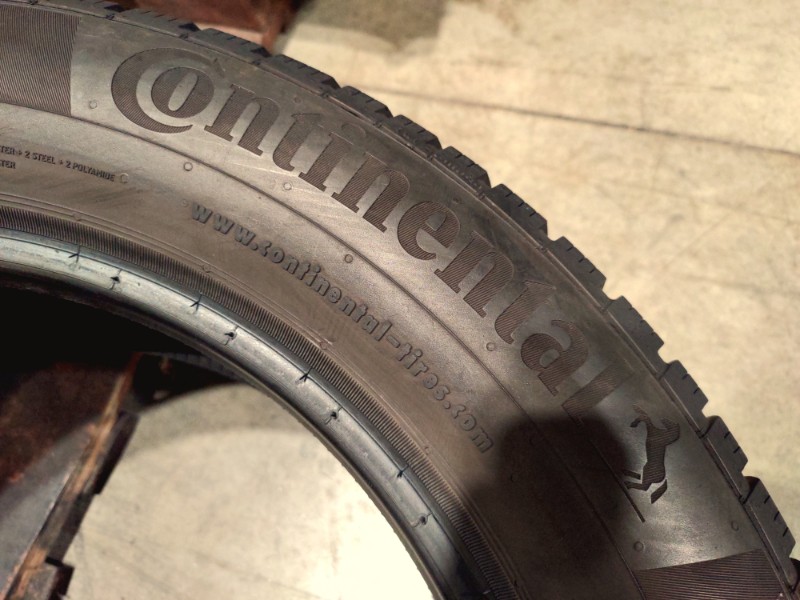 4 Gomme usate 225 55 17 Pneumatici Invernali CONTINENTAL 4 Gomme usate 225 55 17 Pneumatici Invernali CONTINENTAL