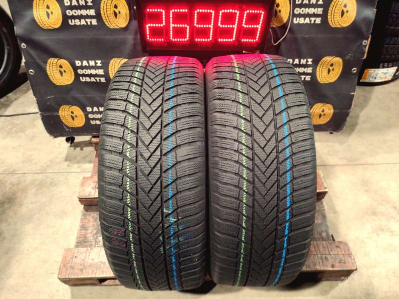 2 Gomme usate 255 45 20 Pneumatici Invernali BRIDGESTONE 2 Gomme usate 255 45 20 Pneumatici Invernali BRIDGESTONE