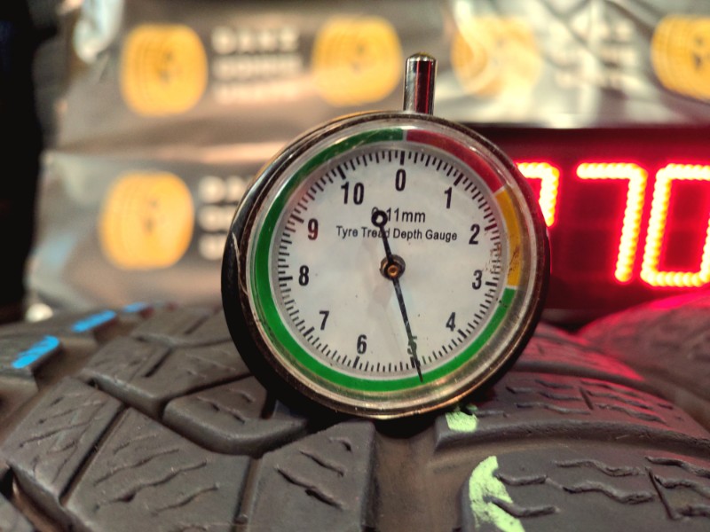 4 Gomme usate 215 55 17 Pneumatici Invernali PIRELLI 4 Gomme usate 215 55 17 Pneumatici Invernali PIRELLI
