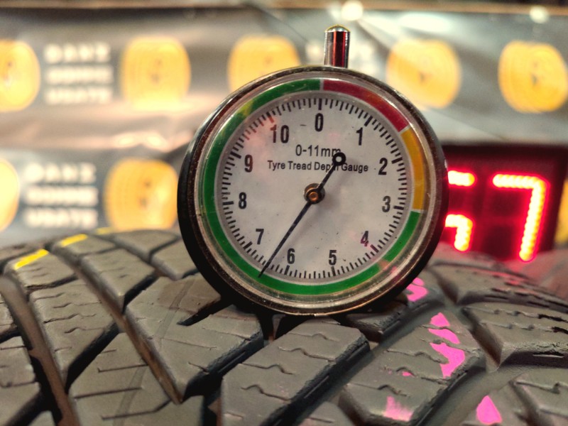 2 Gomme usate 235 55 18 Pneumatici Invernali PIRELLI 2 Gomme usate 235 55 18 Pneumatici Invernali PIRELLI