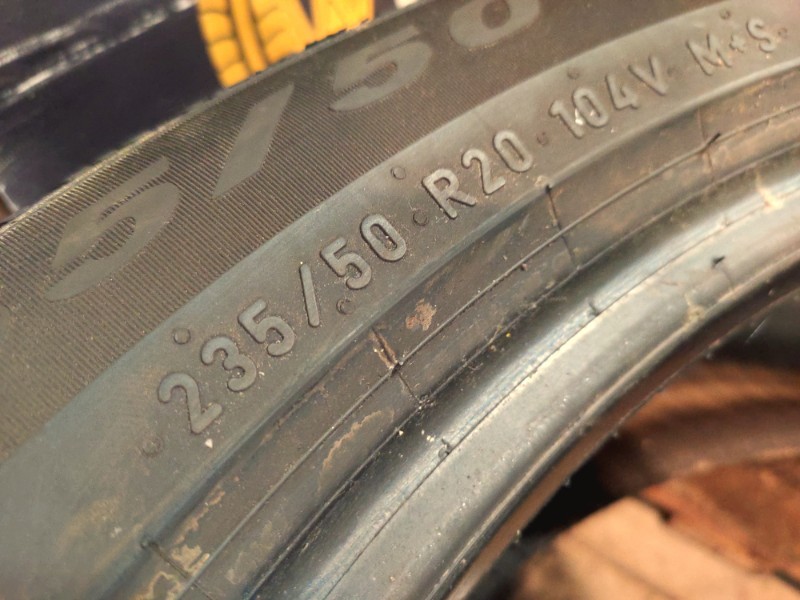 4 Gomme usate 235 50 20 Pneumatici Invernali PIRELLI 4 Gomme usate 235 50 20 Pneumatici Invernali PIRELLI