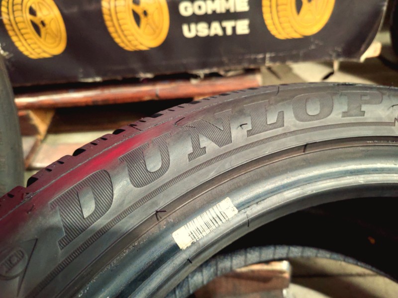 4 Gomme usate 205 50 17 Pneumatici Invernali DUNLOP 4 Gomme usate 205 50 17 Pneumatici Invernali DUNLOP