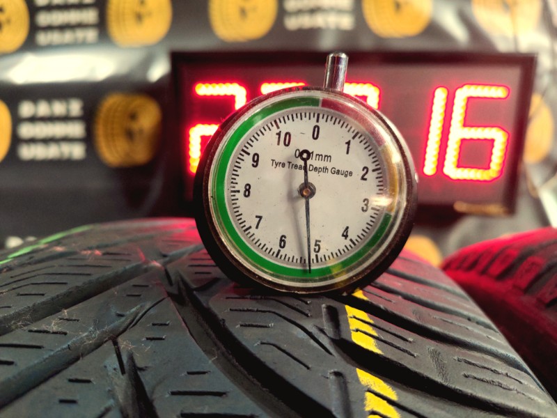 2 Gomme usate 205 55 16 Pneumatici Invernali KLEBER 2 Gomme usate 205 55 16 Pneumatici Invernali KLEBER