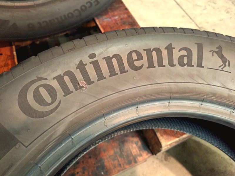 4 Gomme usate 205 60 16 Pneumatici Estivi CONTINENTAL 4 Gomme usate 205 60 16 Pneumatici Estivi CONTINENTAL