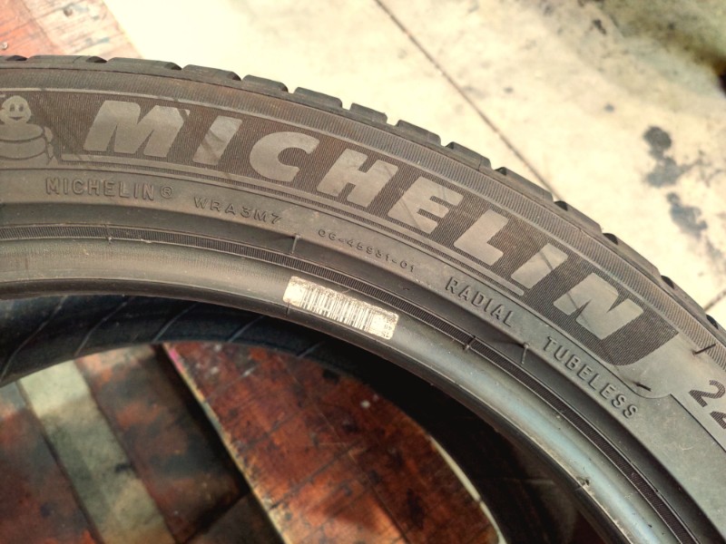 2 Gomme usate 225 45 18 Pneumatici Estivi MICHELIN 2 Gomme usate 225 45 18 Pneumatici Estivi MICHELIN