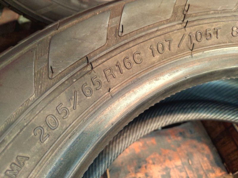4 Gomme usate 205 65 16 C Pneumatici Estivi YOKOHAMA 4 Gomme usate 205 65 16 C Pneumatici Estivi YOKOHAMA