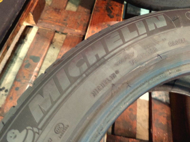 2 Gomme usate 205 55 17 RUN FLAT Pneumatici Estivi MICHELIN 2 Gomme usate 205 55 17 RUN FLAT Pneumatici Estivi MICHELIN