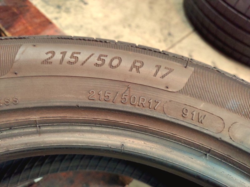 4 Gomme usate 215 50 17 Pneumatici Estivi MICHELIN 4 Gomme usate 215 50 17 Pneumatici Estivi MICHELIN