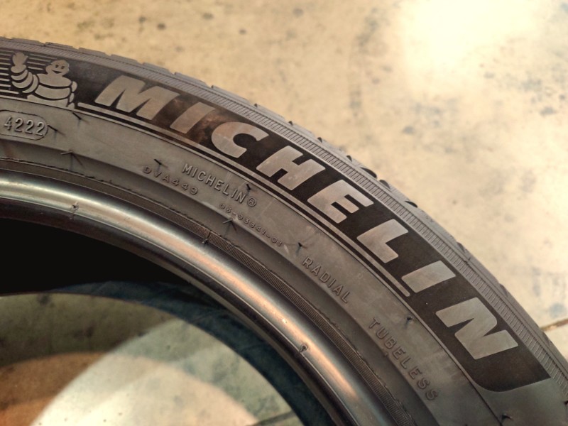 4 Gomme usate 205 55 19 Pneumatici Estivi MICHELIN 4 Gomme usate 205 55 19 Pneumatici Estivi MICHELIN